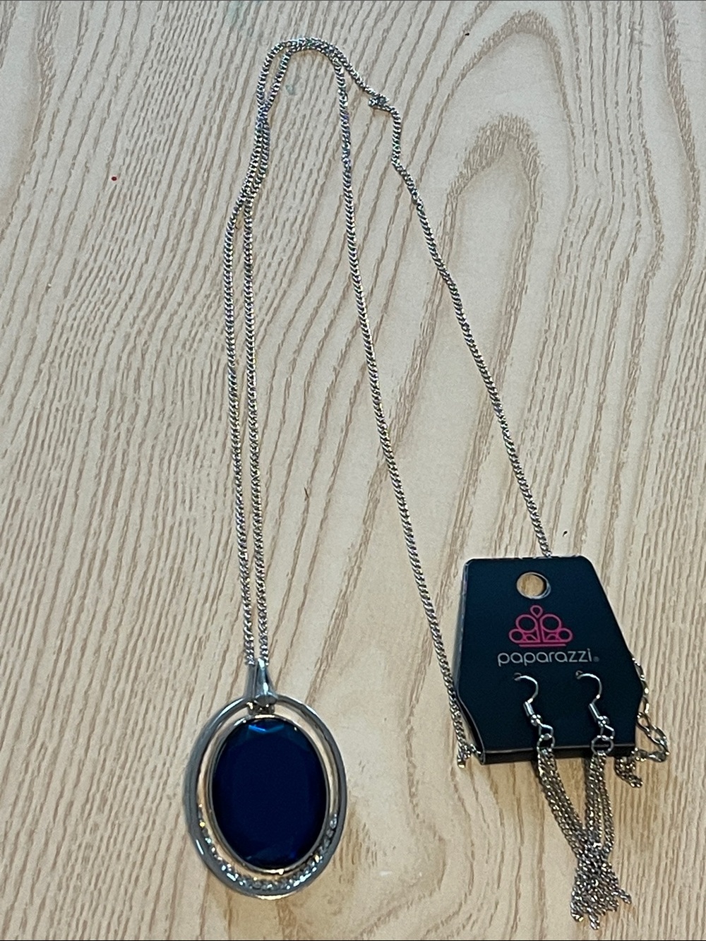 Paparazzi Silver Necklace with Navy Oval Pendant